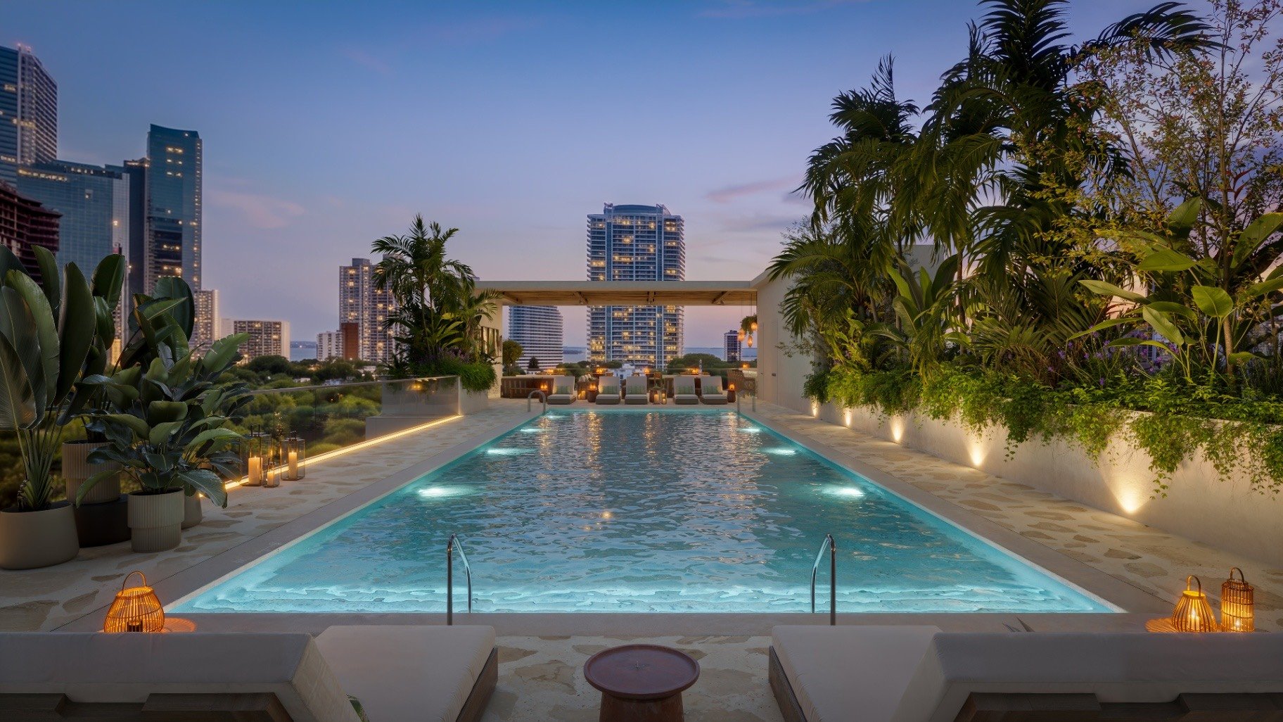 Parkside Brickell — Piscina en la azotea
